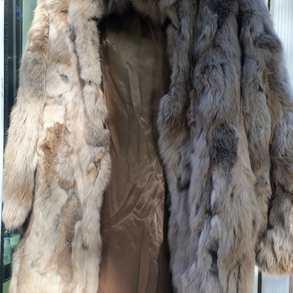 Rabbit coat. Excellent. No visible signs of wear.